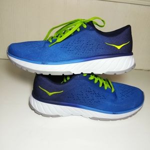 Hoka Hoka One Cavu 2 sz 11 NEW
